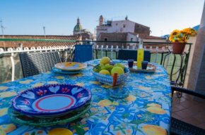 CASA TERESA NEL CENTRO DI VIETRI